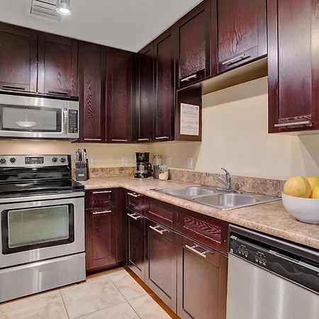 Dharma Home Suites South Miami At Red Road Commons المظهر الخارجي الصورة
