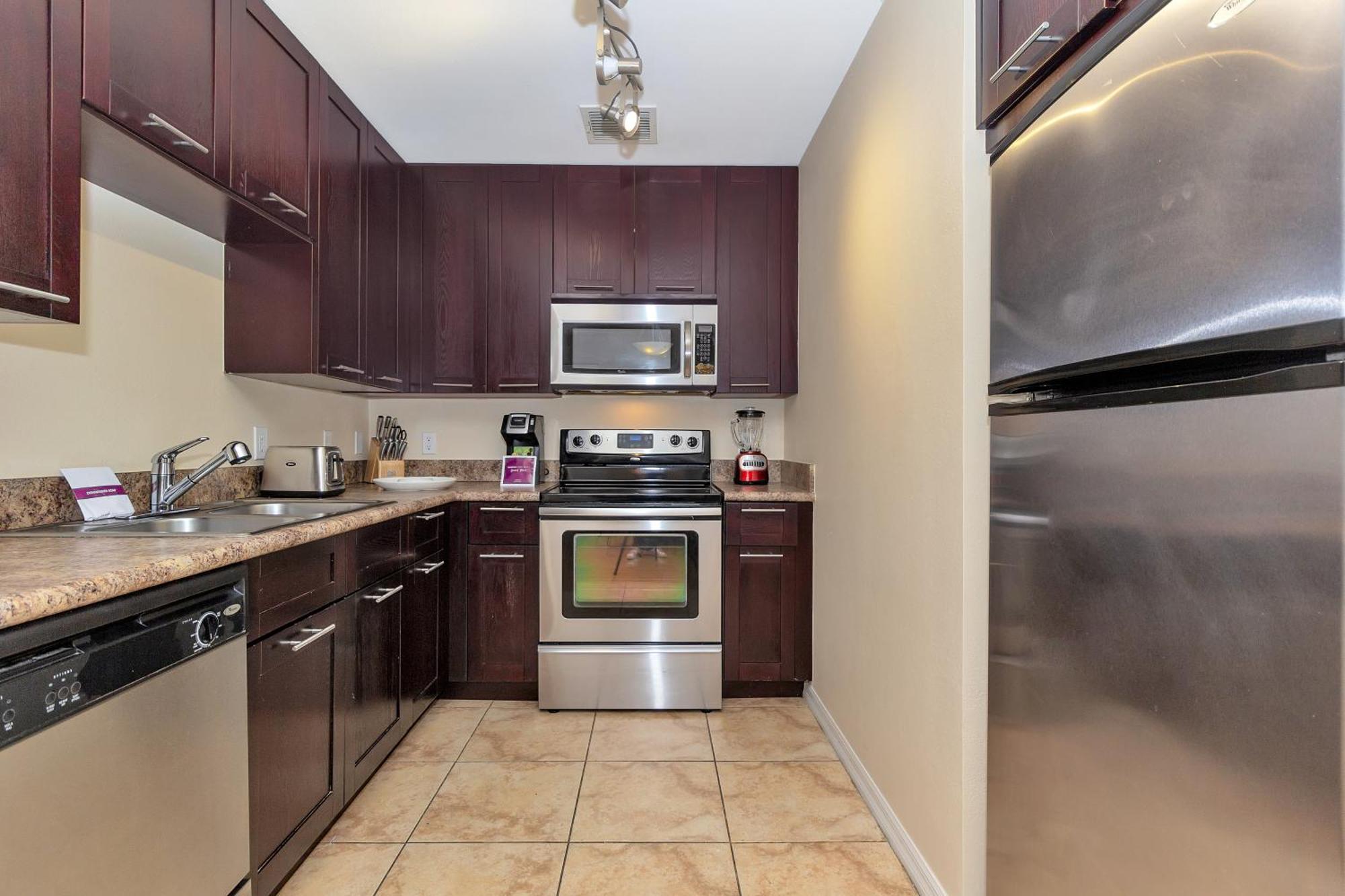 Dharma Home Suites South Miami At Red Road Commons المظهر الخارجي الصورة