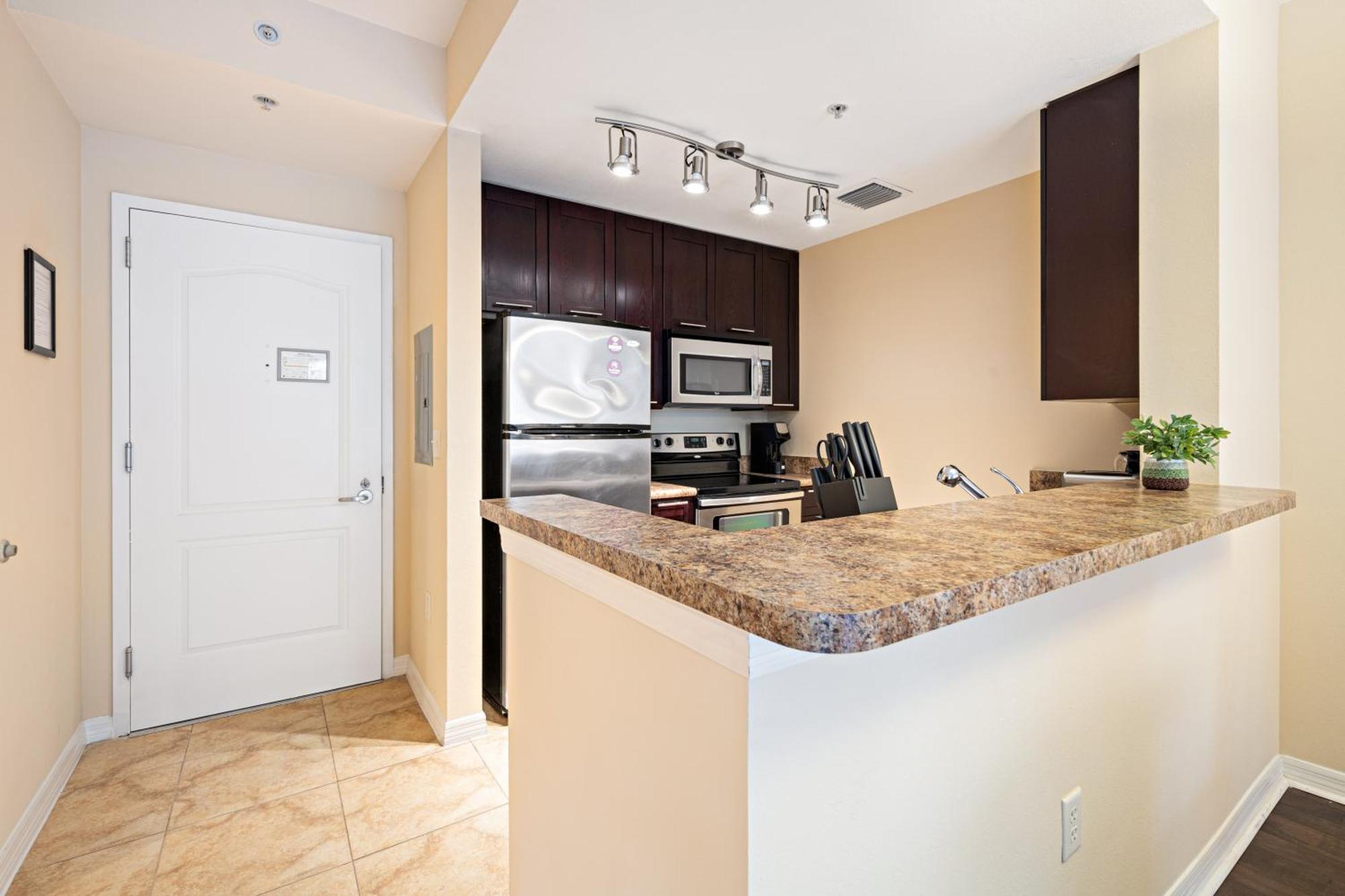 Dharma Home Suites South Miami At Red Road Commons المظهر الخارجي الصورة
