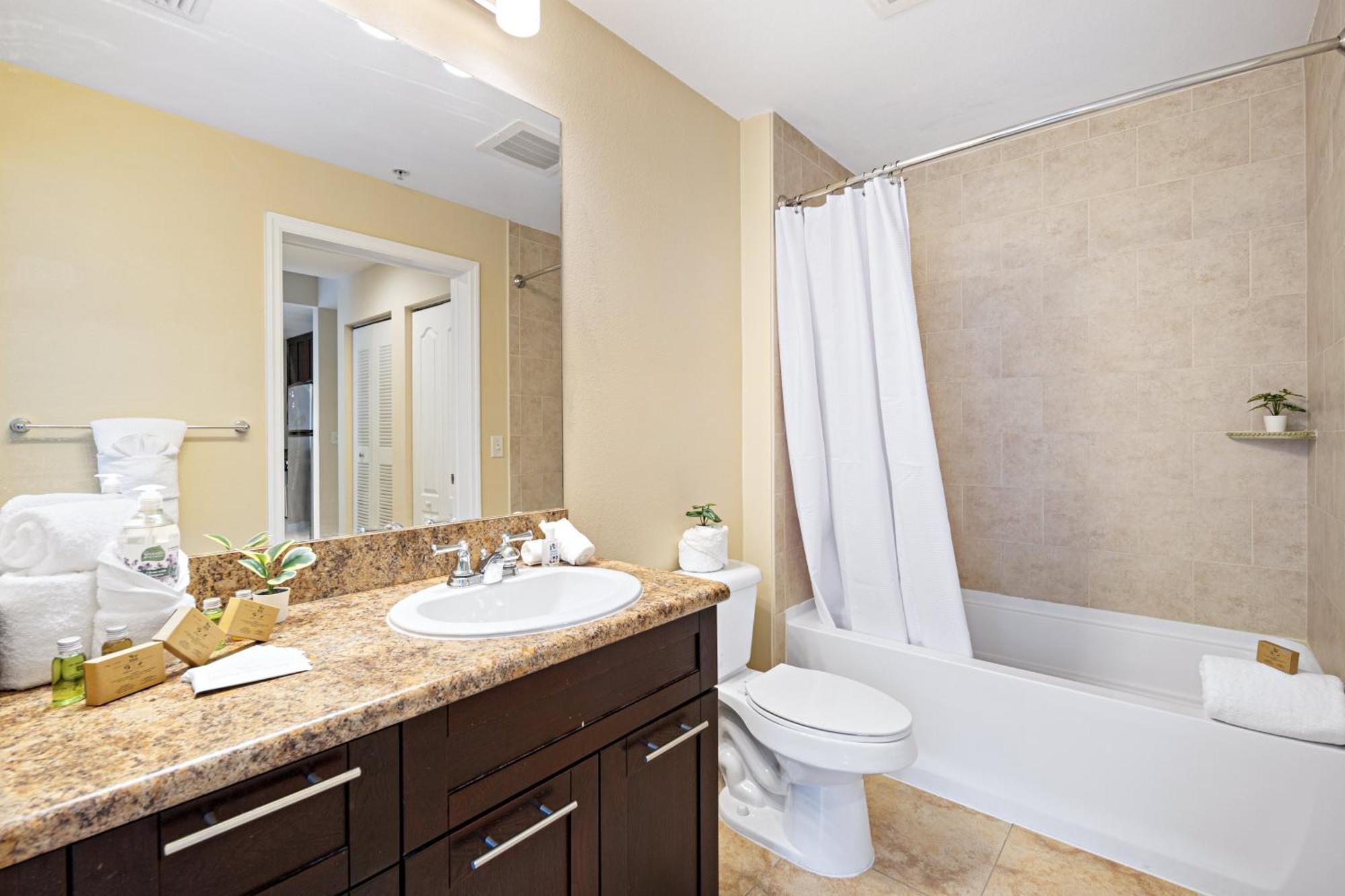Dharma Home Suites South Miami At Red Road Commons المظهر الخارجي الصورة